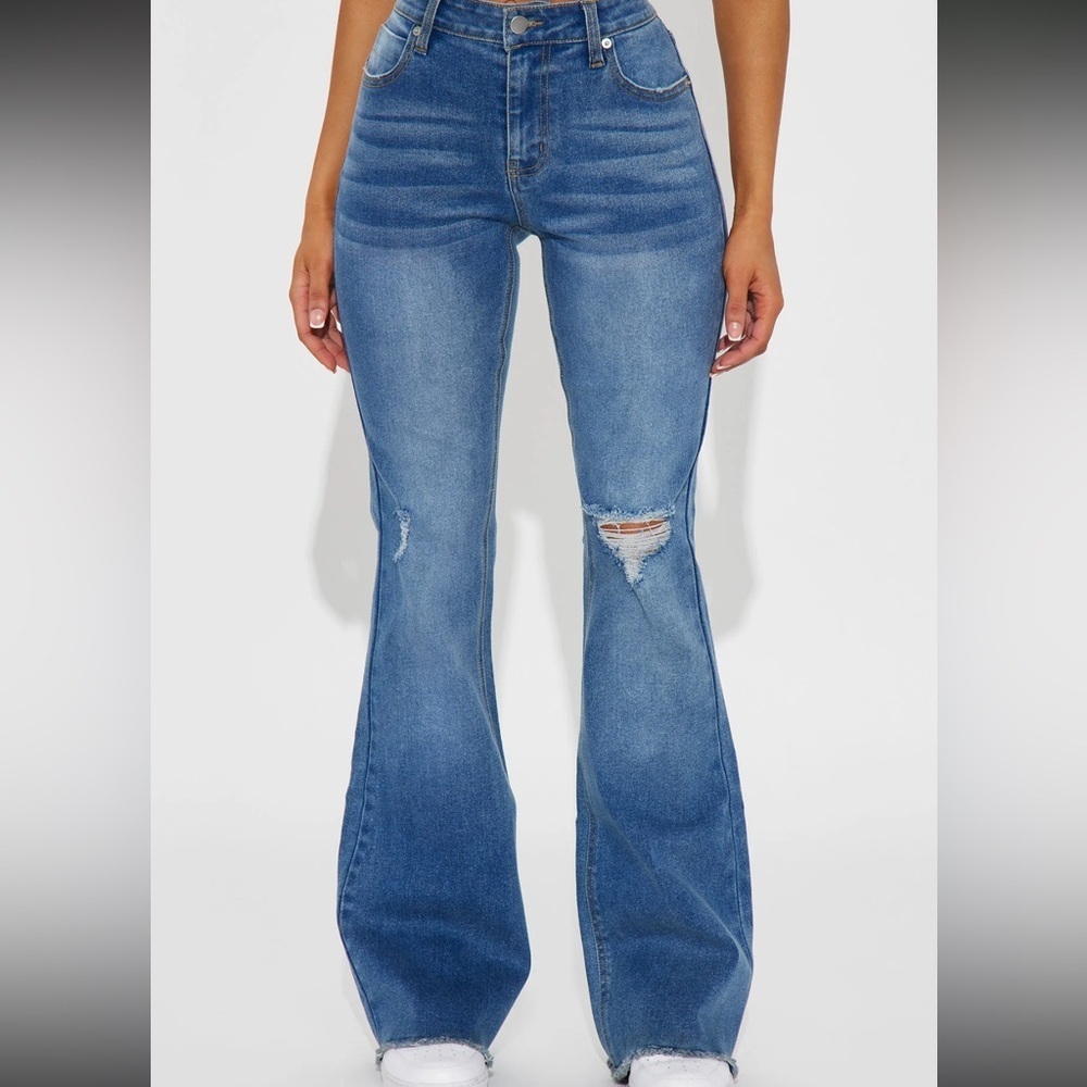 Fashion Nova Seven Heavens Stretch Flare Jeans Medium Wash Size 15 with Tags